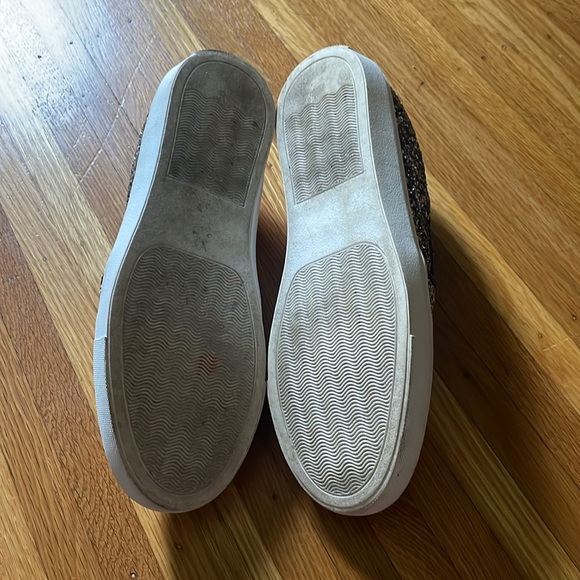 Steve Madden, size 7 women’s slip on shoe - Picture 2 of 3